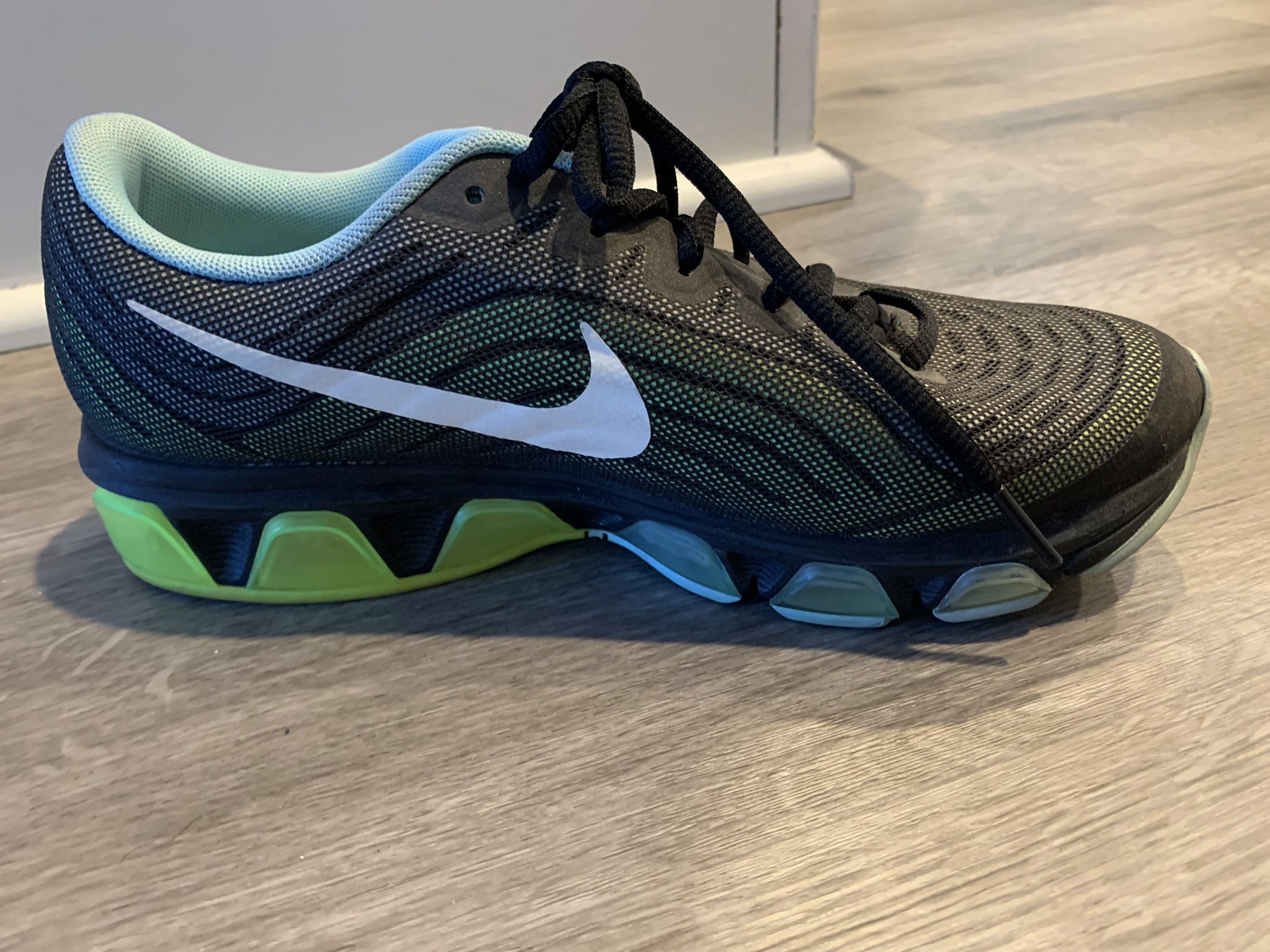 regional Indica Primer ministro Like New Nike Air Max Tailwind 2014 Womens 8 for Sale in Buena Park, CA -  OfferUp