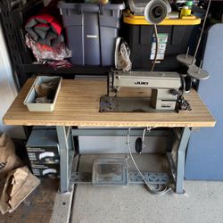 Juki DDL-5550 Industrial Sewing Machine with Table