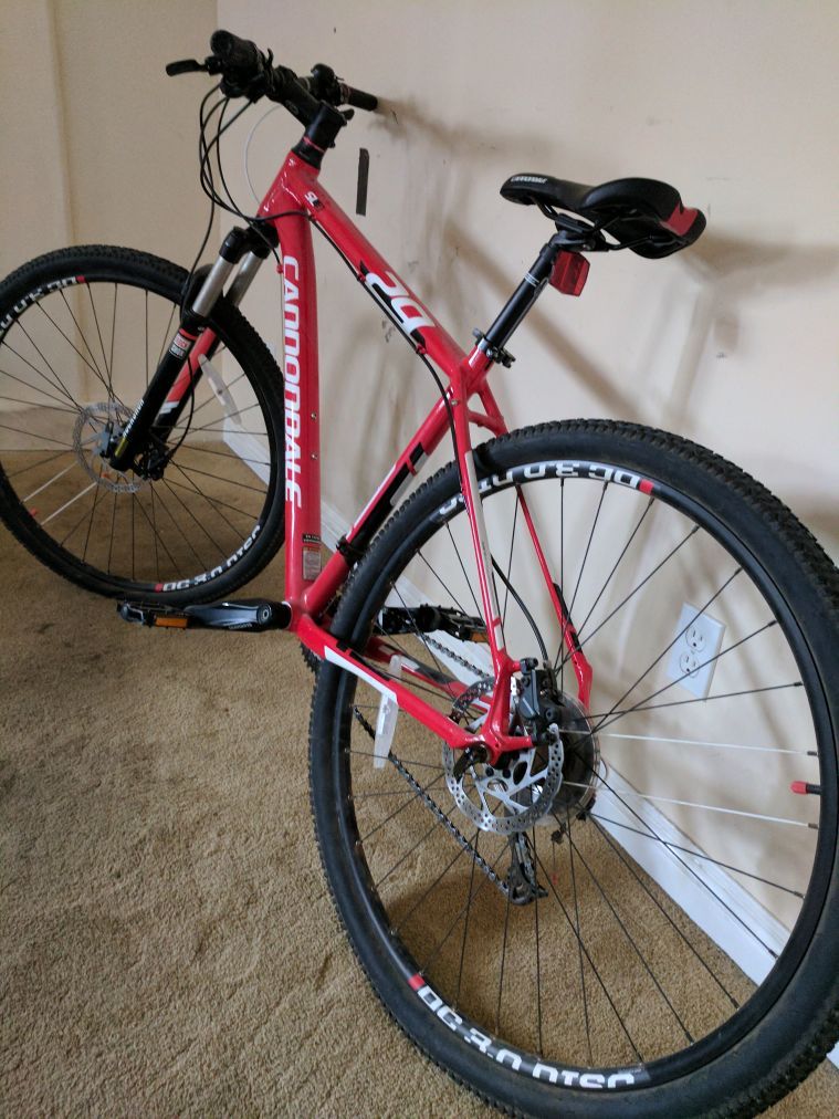 Cannondale Trail sl3 29er Mountain Bike Very Good Condition
