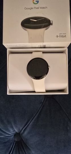 Google Pixel Watch With/avec Fitbit.