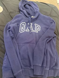 Gap sweater