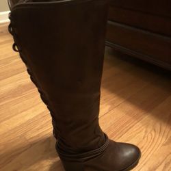 Brown lace up boots 6.5 size