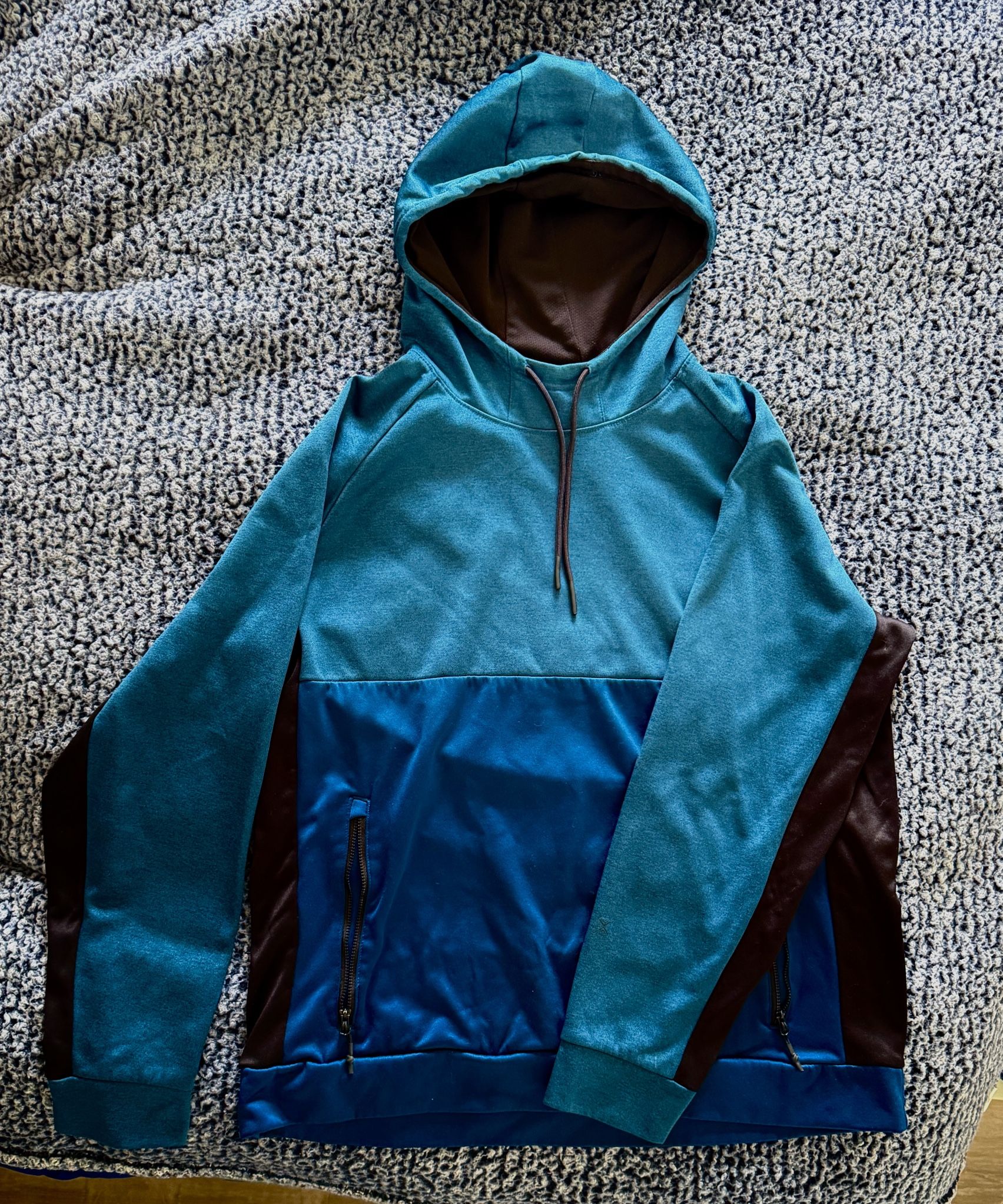 XL Xersion Train Hoodie