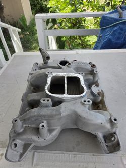 Aluminum Edelbrok Pontiac Big Block Intake Manifold