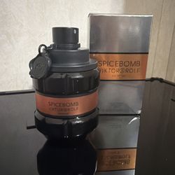 Spice bomb Viktor Rolf Extreme 3.0oz