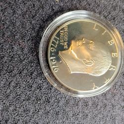 Eisenhower bicentennial dollar coin