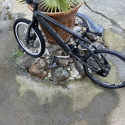  Bmx 