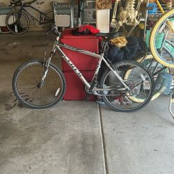 Trek 4100 Bike