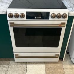 🔥🔥30” GE Cafe Slide In Range 