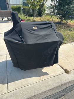 Free Charcoal grill/smoker