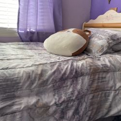 Twin bed And Night Stand