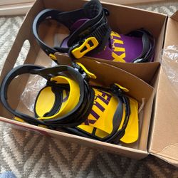Like New Flux DS Snowboard Bindings Size Large