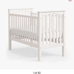 Pottery Barn Kendall Crib