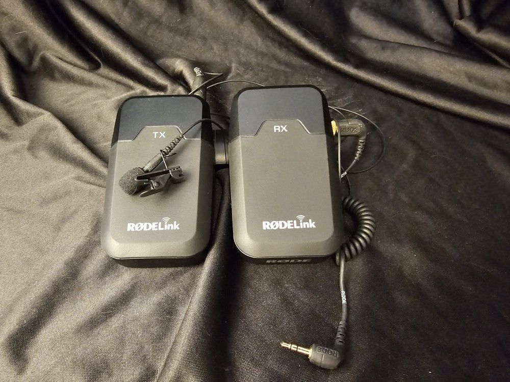 RODELink RX/TX Wireless Mic Kit – Great Condition, Ready to Record!