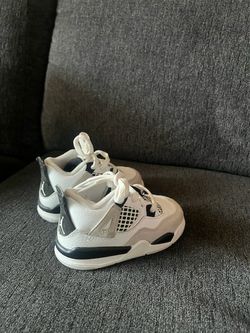 Jordan 4s