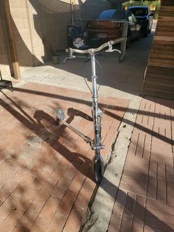 TRIKKE #8,3CV TECNOLOGY, ADULT SIZE I ASK $125.00 CASH