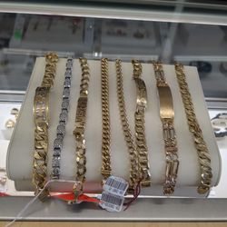 14k 10k Bracelet Different Prices And Different Grams Layaway Available 10% Down If You Are Interested Please Ask For Maribel Thank You 