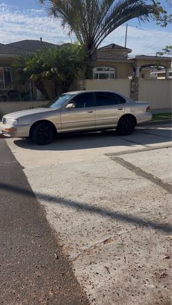 Toyota Avalon Full-Size Sedan
