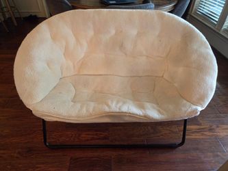 White Sherpa Double Saucer Chair