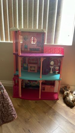 Barbie house with battery features
