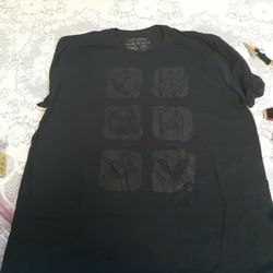 Black Mirror Season 4 themed Tshirt 