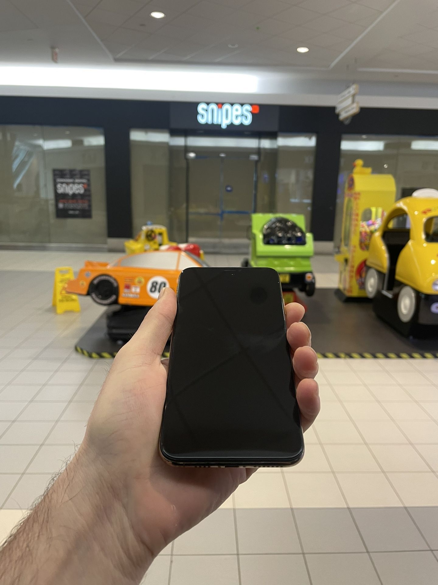 ***Iphon…XSMAX…(256)…Gb…Facktory Unlock***