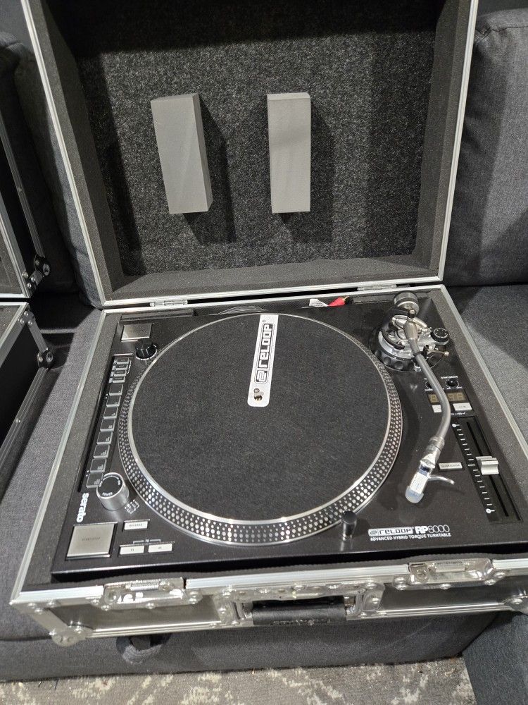 DJ Turntables - Reloop 8000's