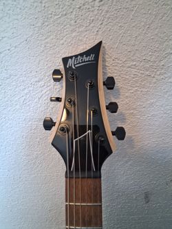 Mitchell Guitar