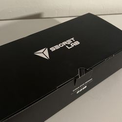 Secret Lab Magnetic Armrest 