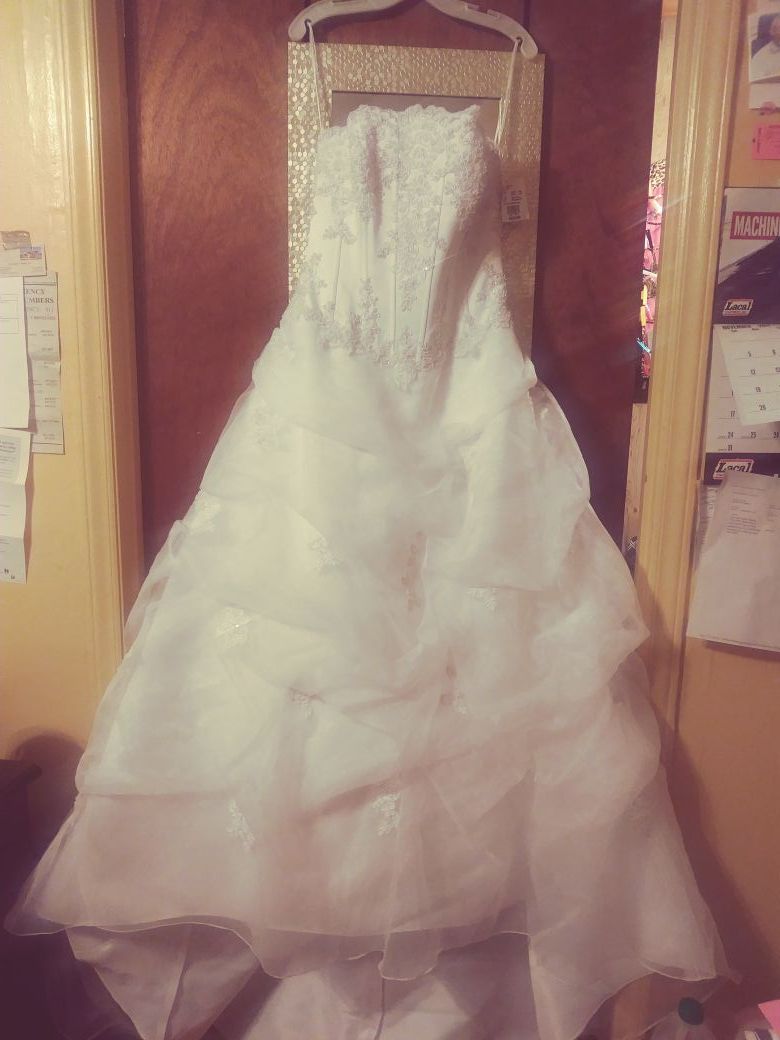 NEW Wedding Dress from David's Bridal
