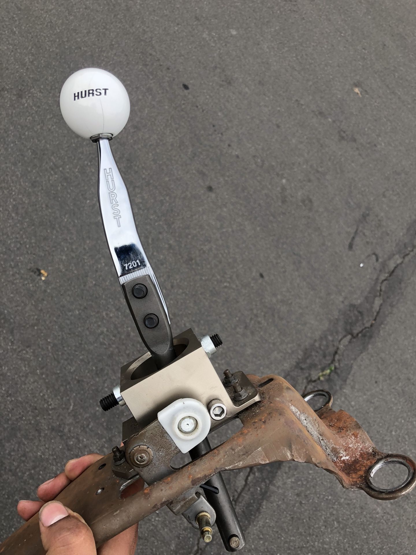 Srt4 hurst shifter