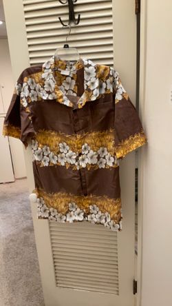 Hawaiian men’s shirts