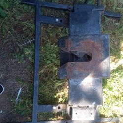 Fifth Wheel Hinge 