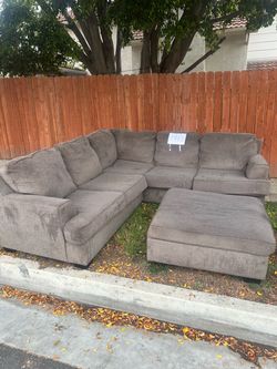 FREE COUCH!!