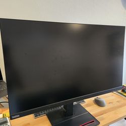 32" Lenovo Monitor