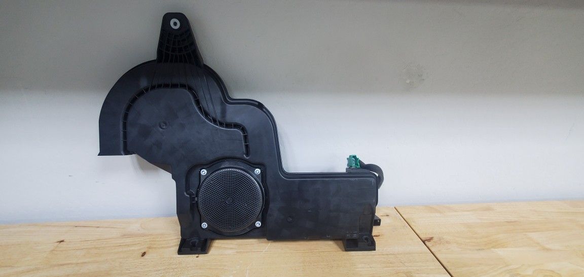 2025 Ranger Raptor Factory B&O Subwoofer