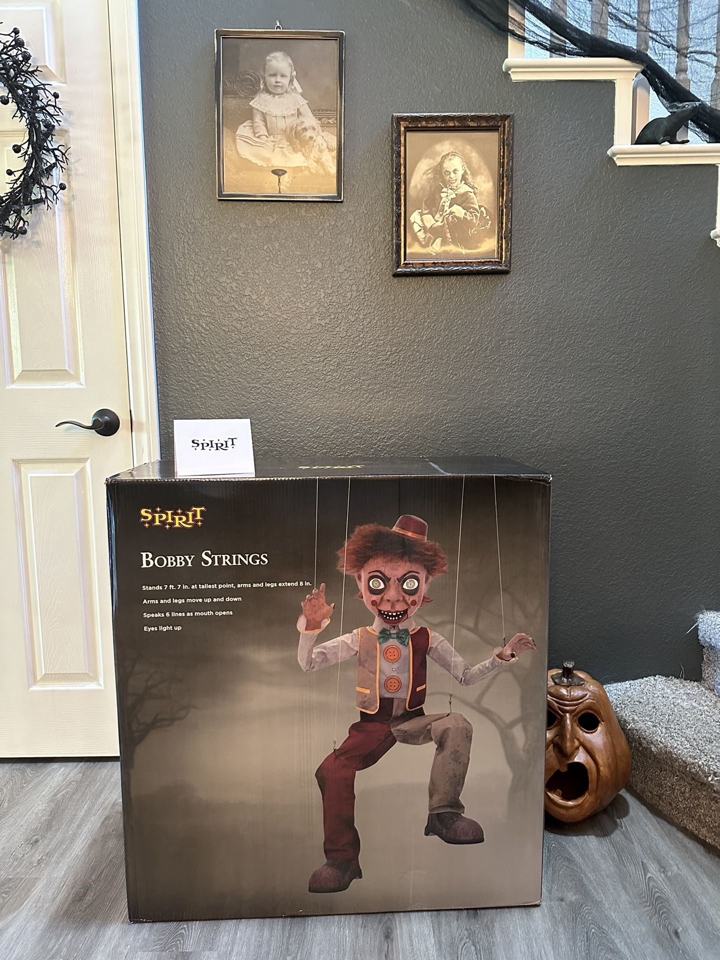 Bobby Strings Spirit Halloween Animatronic