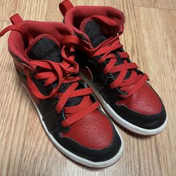 Kid Size 1Y - Nike Jordan 1 Mid (PS) - DQ8424 060 - Black Fire Red White