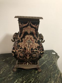 Jarron ( Porcelana Y Bronze )
