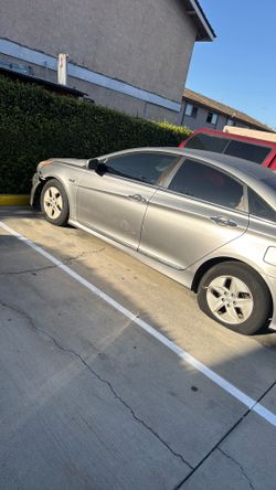 2013 Hyundai Sonata Hybrid