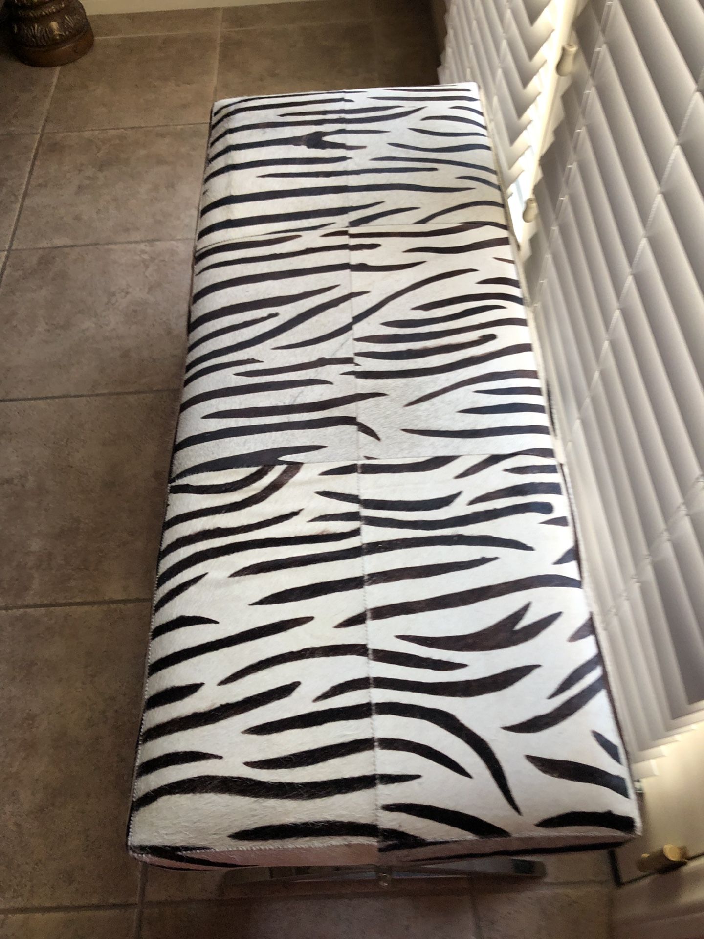 Zebra bench
