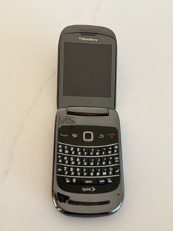Vintage BlackBerry Style 9670 Flip Phone