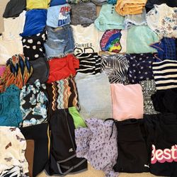 30 Piece Women Clothes m/L)