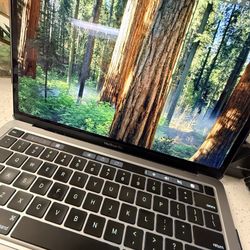 2020 MacBook Pro 256gb 13 Inch 