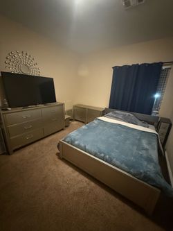 Bedroom set