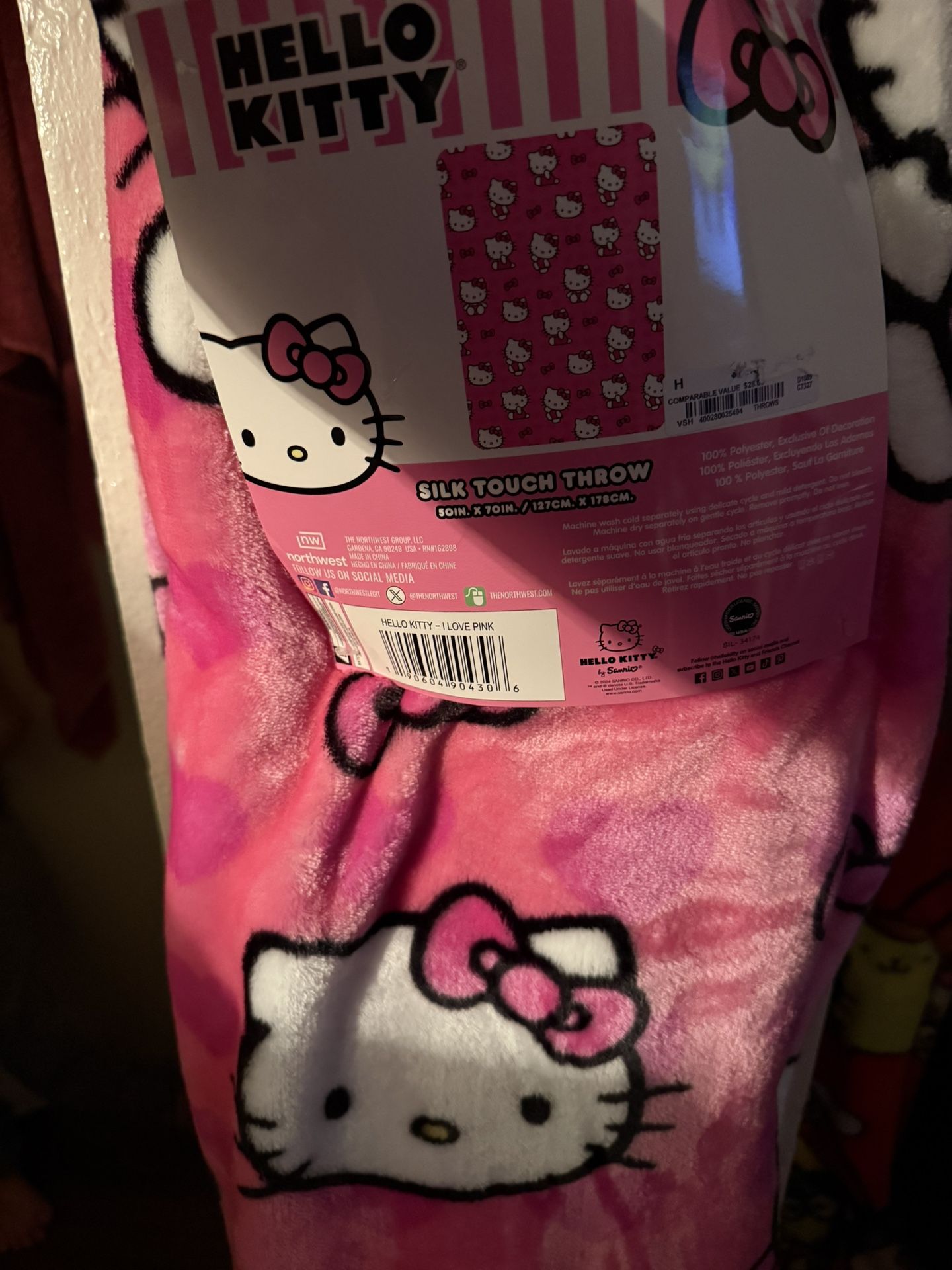 New Hello Kitty Blanket