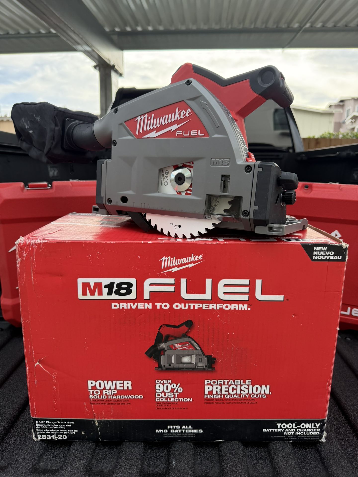 Milwaukee M18 FUEL 6-1/2” Track Saw – Nueva (solo herramienta, sin batería)