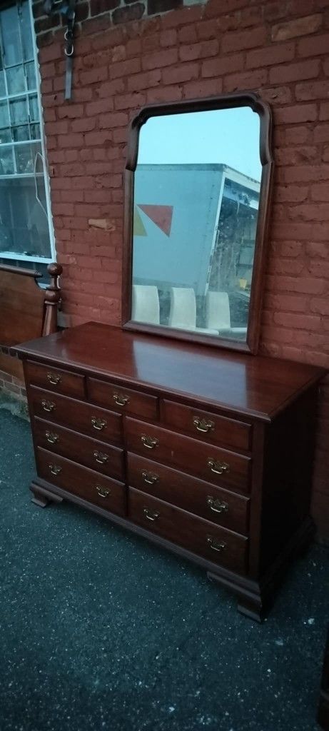 Antique Solid Cherry Oak Wood Dresser Set With Queen Size Bed Frame And Night Stand