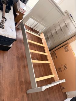 Twin bed