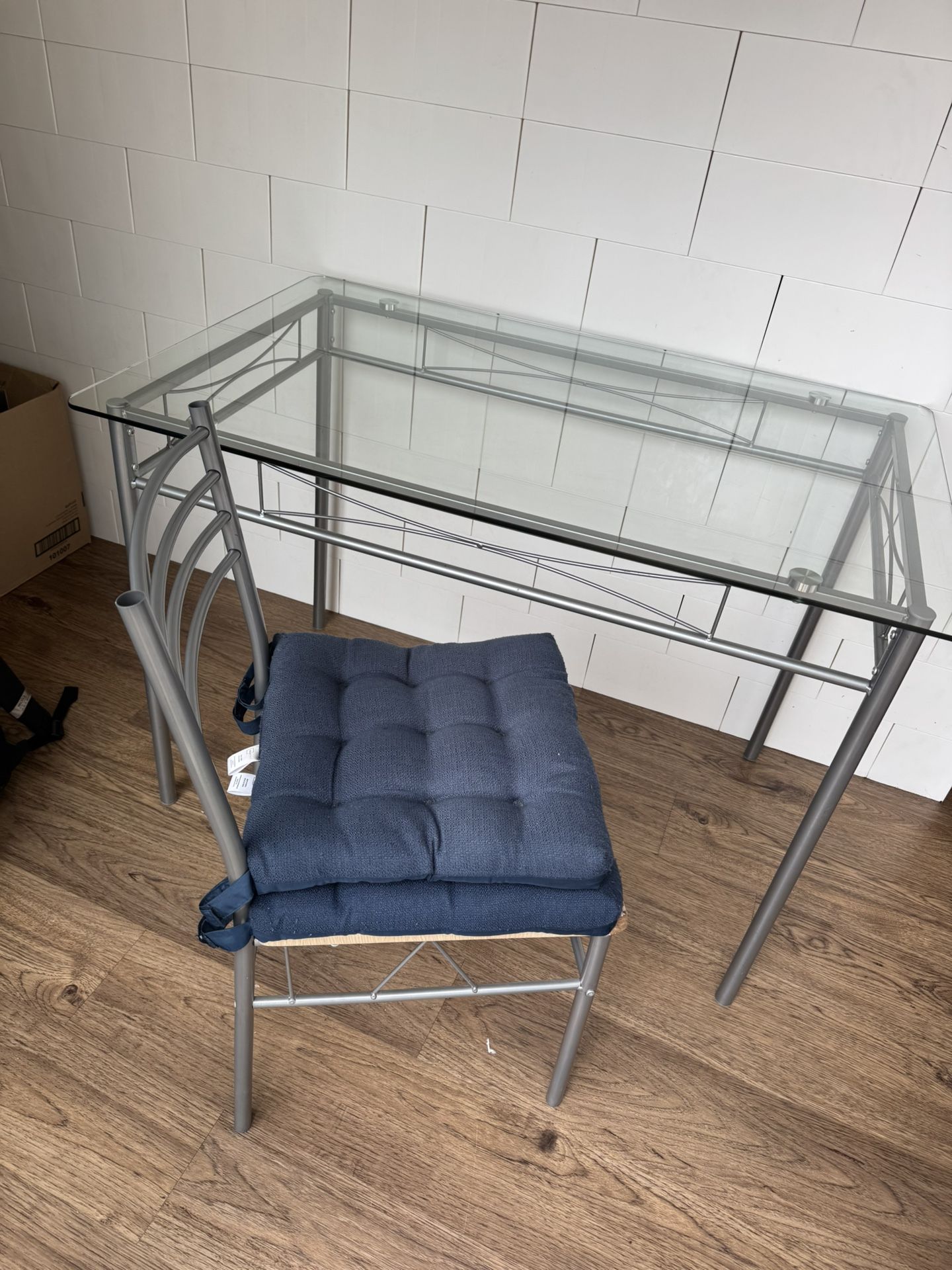Kitchen Table With 4 Chairs 